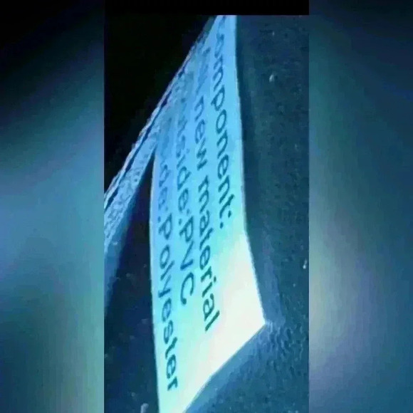 A woman’s brown wallet with ostrich leather print type pattern. - Picture 12 of 12